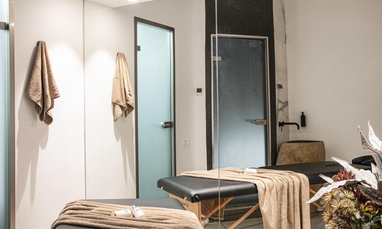 Altera Pars Suites Mesaria Bagian luar foto