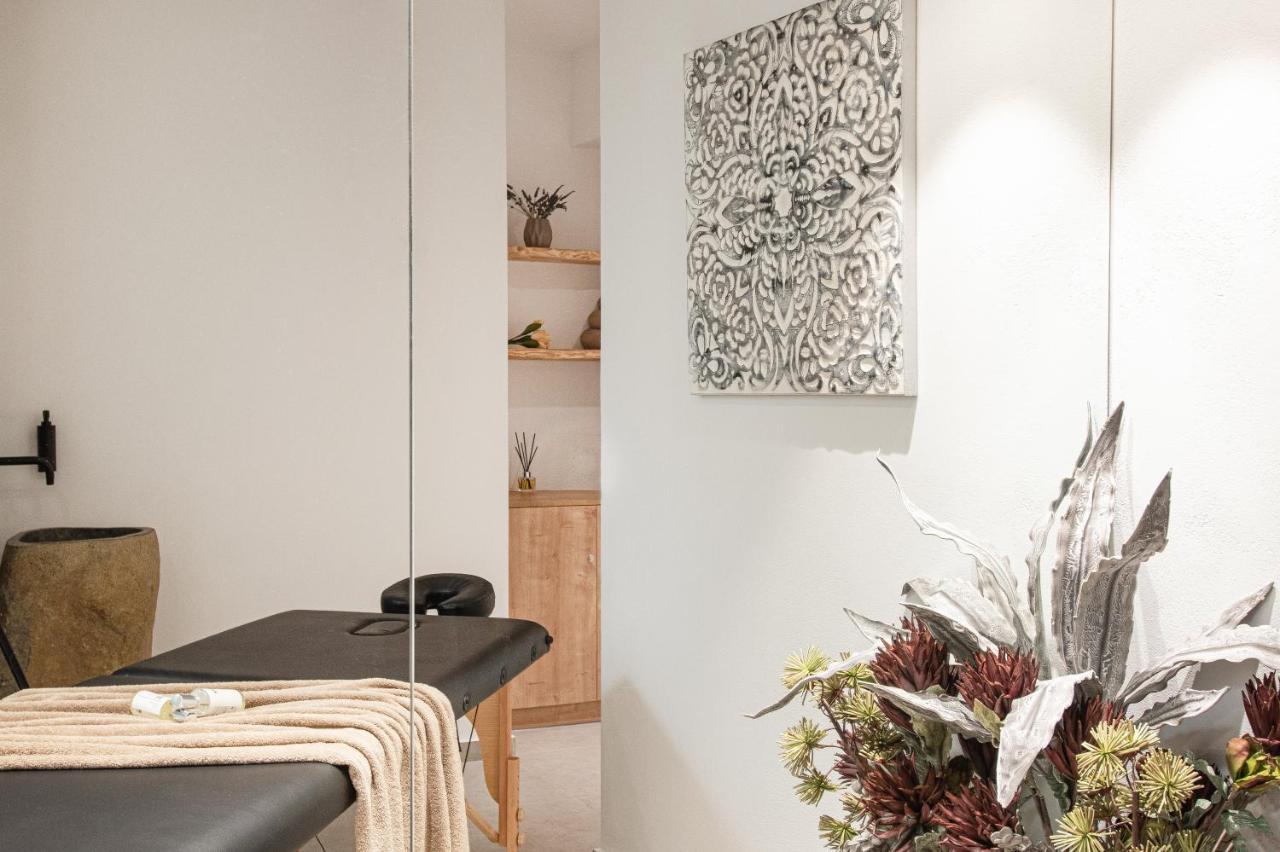 Altera Pars Suites Mesaria Bagian luar foto