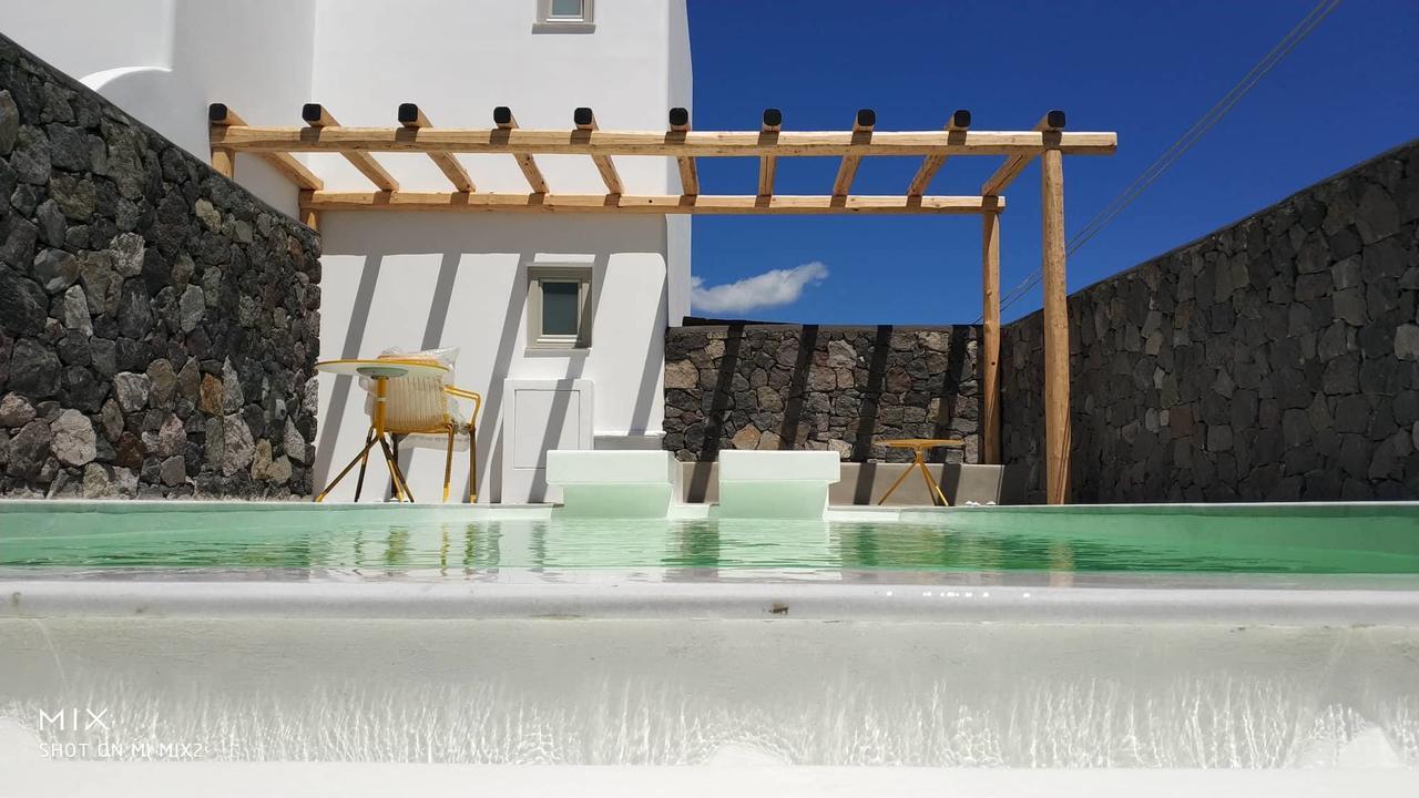 Altera Pars Suites Mesaria Bagian luar foto