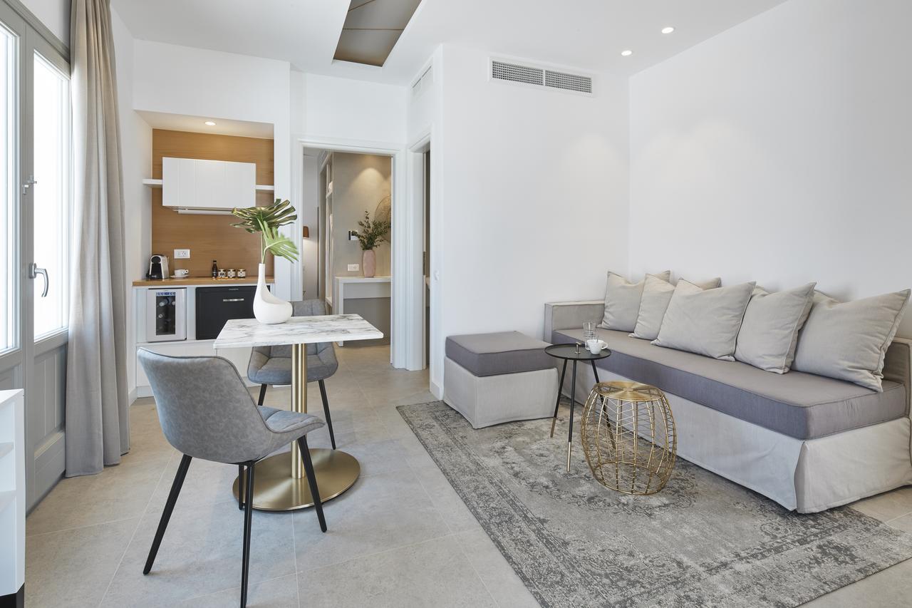 Altera Pars Suites Mesaria Bagian luar foto