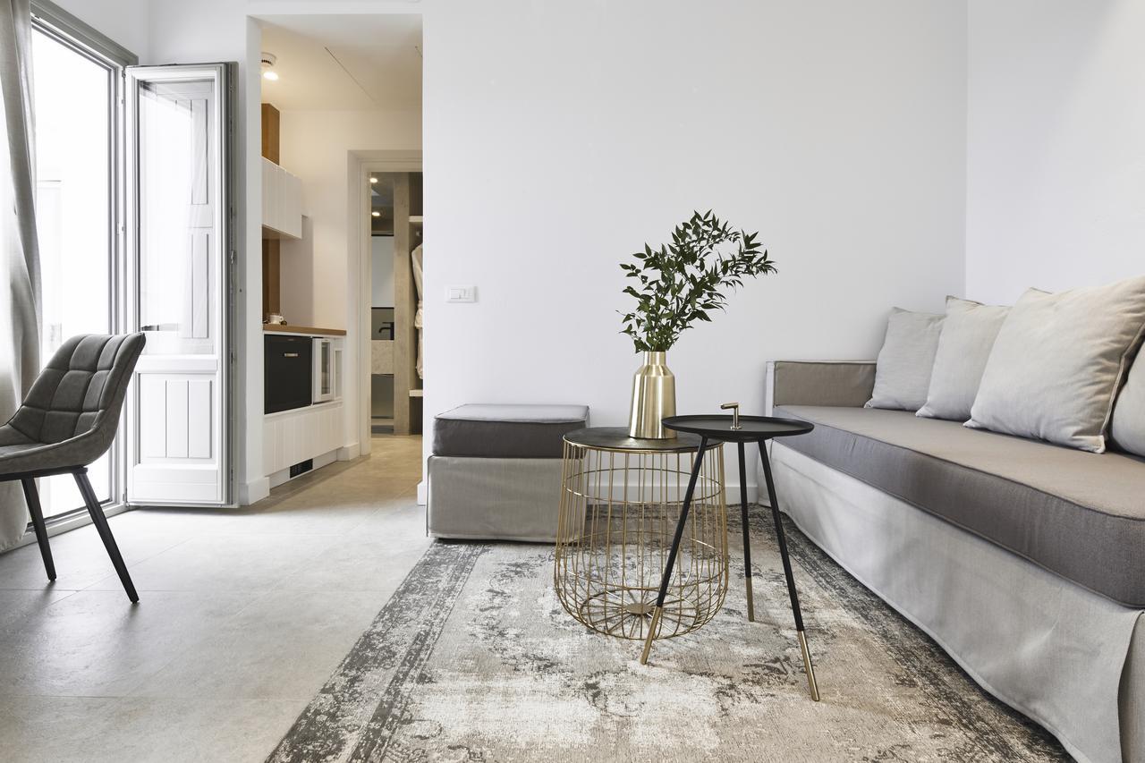Altera Pars Suites Mesaria Bagian luar foto